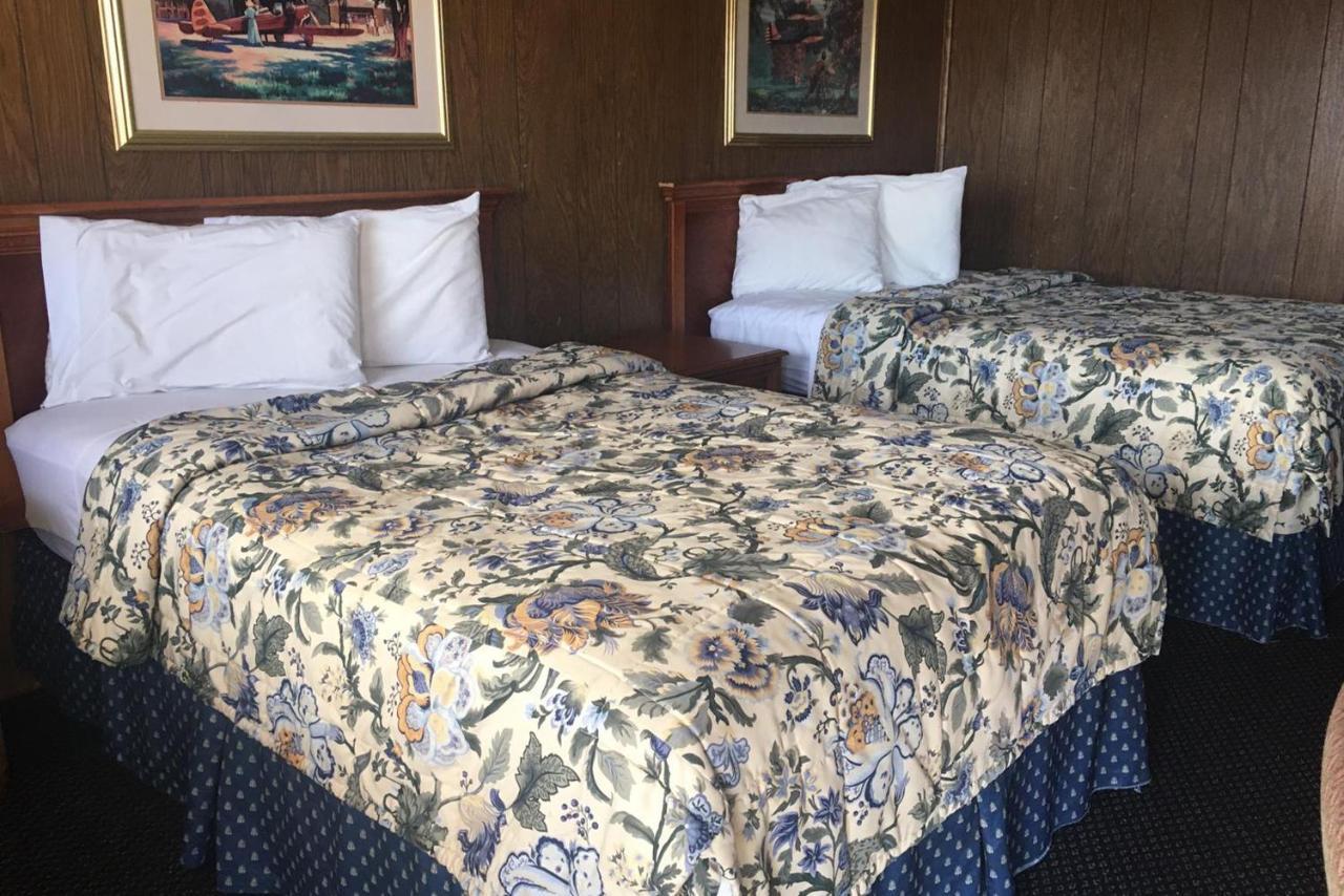 Sky Palace Inn & Suits Of El Dorado Extérieur photo